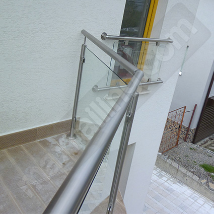 Стъклени парапети 